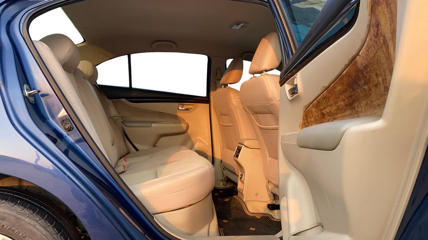 2018 Maruti Ciaz DELTA 1.4 MT PETROL, Petrol, Manual, 70,460 km, Right Side Rear Door Cabin