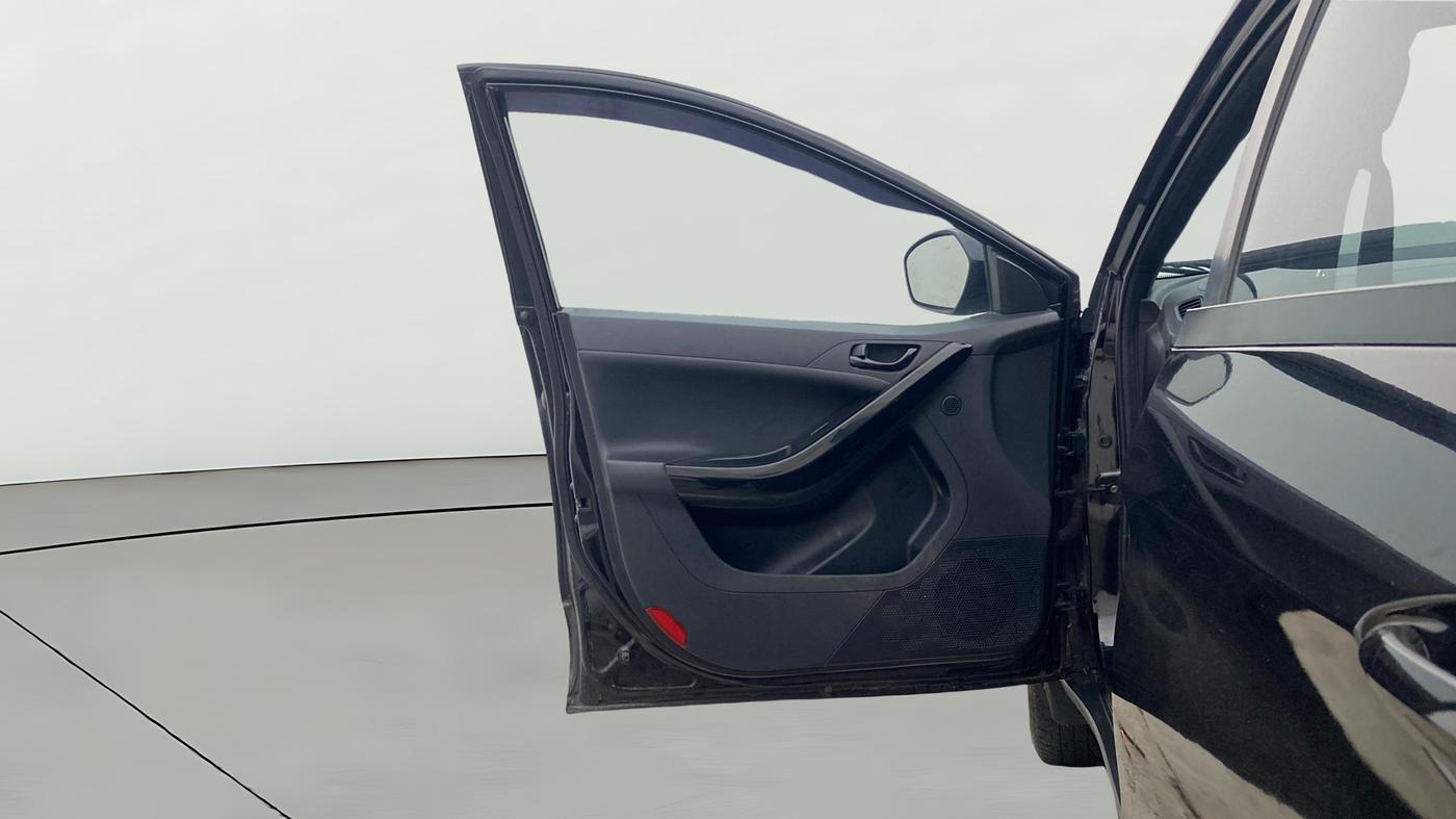 2022 Tata NEXON XZA PLUS (HS) DIESEL DARK EDITION, Diesel, Automatic, 85,697 km, LHS Front Door