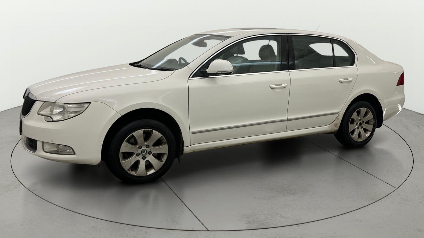 2013 Skoda Superb ELEGANCE 1.8 TSI AT, Petrol, Automatic, 73,637 km, Left Front Diagonal