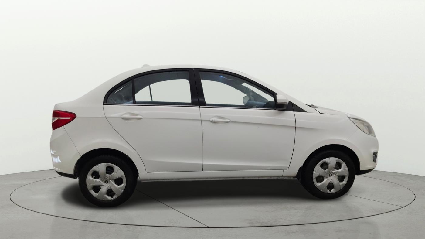 2015 Tata Zest XMS PETROL, Petrol, Manual, 1,17,892 km, Right Side View