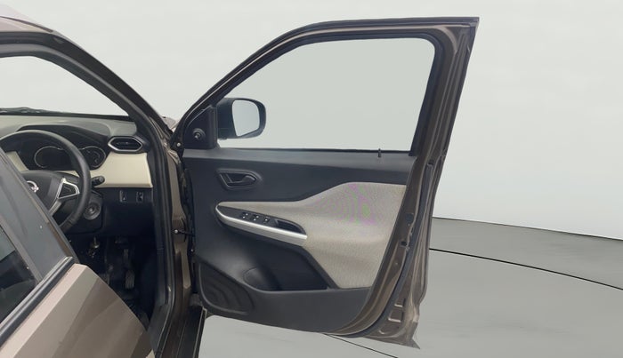 2024 Nissan MAGNITE  XE AMT EZ Shift, Petrol, Automatic, 15,857 km, RHS Front Door