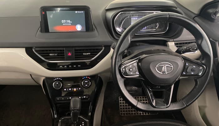 2022 Tata NEXON XZA PLUS SUNROOF PETROL, Petrol, Automatic, 27,563 km, Steering Wheel Close Up