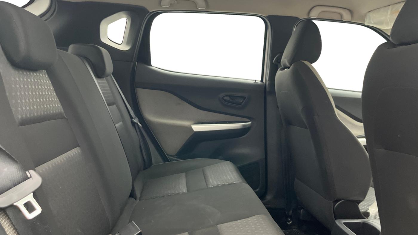 2022 Nissan MAGNITE XE, Petrol, Manual, 48,520 km, Right Side Rear Door Cabin