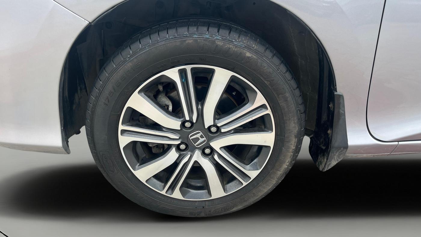 2022 Honda City 1.5L I-VTEC V MT 5TH GEN, Petrol, Manual, 38,206 km, Left Front Wheel