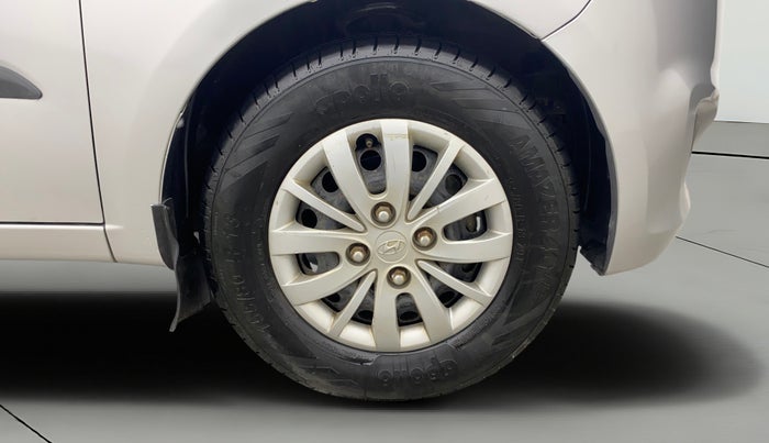 2013 Hyundai i10 MAGNA 1.2, Petrol, Manual, 32,147 km, Right Front Wheel