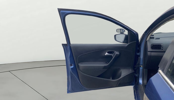 2017 Volkswagen Polo COMFORTLINE 1.5L, Diesel, Manual, 87,192 km, LHS Front Door