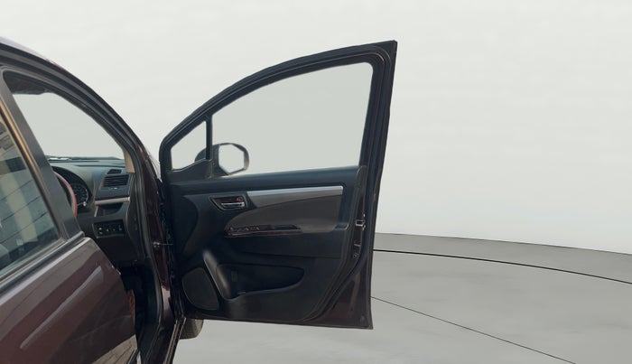 2017 Maruti Ertiga VDI SHVS, Diesel, Manual, 1,37,464 km, RHS Front Door