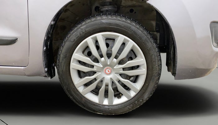 2015 Maruti Wagon R 1.0 VXI, Petrol, Manual, 69,690 km, Right Front Wheel