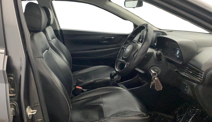 2022 Hyundai NEW I20 SPORTZ 1.2 MT, Petrol, Manual, 47,748 km, Right Side Front Door Cabin