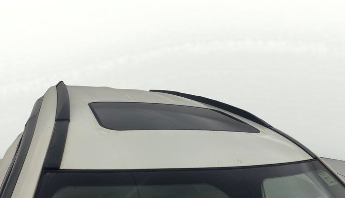 2015 Mahindra XUV500 W10 AWD, Diesel, Manual, 1,08,006 km, Roof