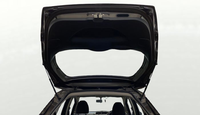 2017 Honda WR-V 1.2L I-VTEC VX MT, Petrol, Manual, 51,394 km, Boot Door Open