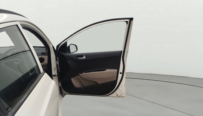 2015 Hyundai Grand i10 ASTA AT 1.2 KAPPA VTVT, Petrol, Automatic, 45,319 km, RHS Front Door