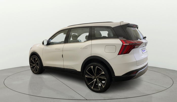 2022 Mahindra XUV700 AX 7 LUXURY P AT 7 STR, Petrol, Automatic, 13,673 km, Left Back Diagonal