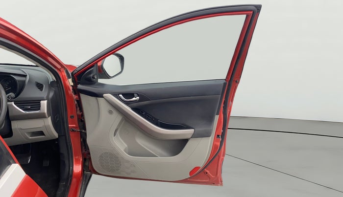 2019 Tata NEXON XZA PLUS DIESEL, Diesel, Automatic, 1,43,731 km, RHS Front Door