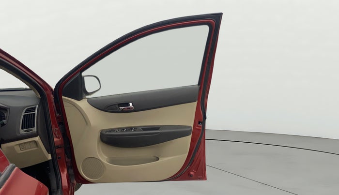 2012 Hyundai i20 SPORTZ 1.2, Petrol, Manual, 1,26,157 km, RHS Front Door