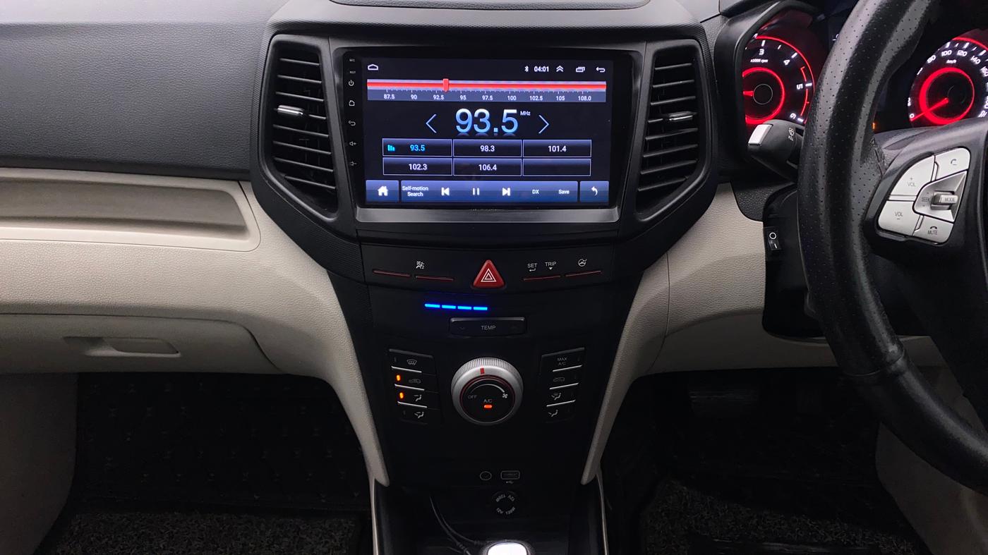2022 Mahindra XUV300 W6 1.5 DIESEL AMT, Diesel, Automatic, 60,791 km, Air Conditioner