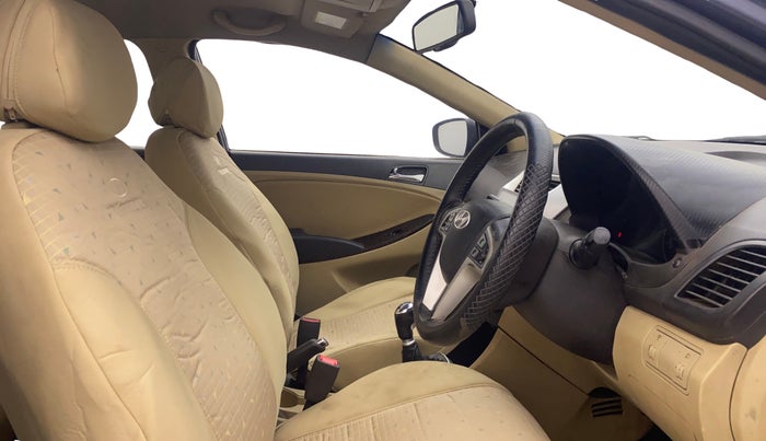 2014 Hyundai Verna FLUIDIC 1.6 VTVT SX OPT, Petrol, Manual, 99,204 km, Right Side Front Door Cabin