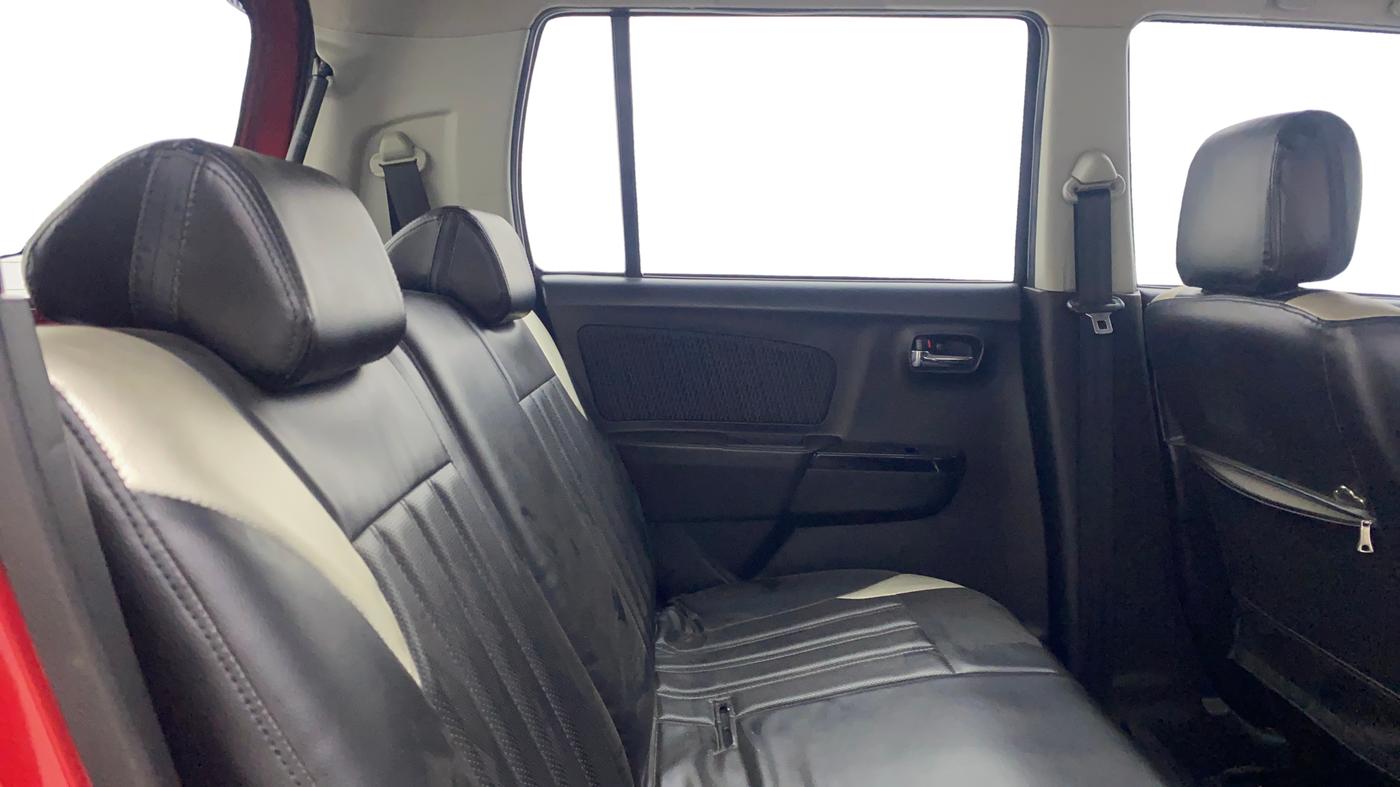 2015 Maruti Wagon R Stingray VXI, Petrol, Manual, 35,413 km, Right Side Rear Door Cabin