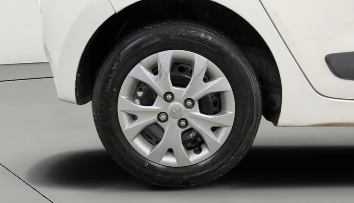 2015 Hyundai Grand i10 SPORTZ 1.2 KAPPA VTVT, Petrol, Manual, 48,027 km, Right Rear Wheel