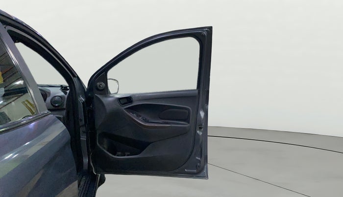 2021 Ford FREESTYLE TITANIUM PLUS 1.5 DIESEL, Diesel, Manual, 85,909 km, RHS Front Door