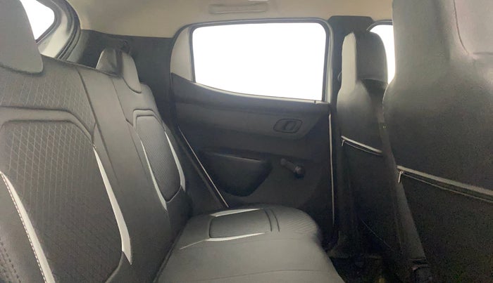 2022 Renault Kwid RXL, Petrol, Manual, 20,595 km, Right Side Rear Door Cabin