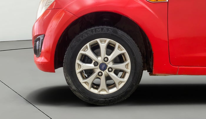 2012 Ford Figo TITANIUM 1.4 DIESEL, Diesel, Manual, 1,20,381 km, Left Front Wheel