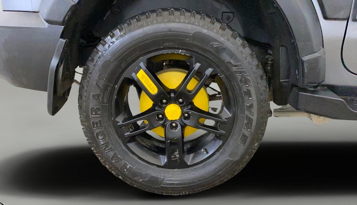 2022 Mahindra Thar LX D AT 4WD HT, Diesel, Automatic, 73,784 km, Right Rear Wheel