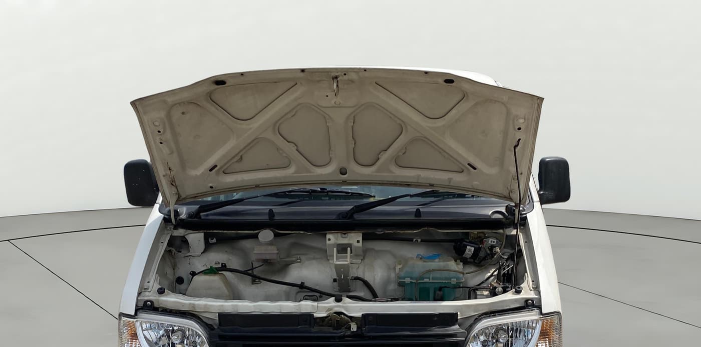 2023 Maruti Eeco 5 STR AC CNG, CNG, Manual, 29,551 km, Open Bonet