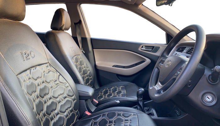 2016 Hyundai Elite i20 SPORTZ 1.2, Petrol, Manual, 42,104 km, Right Side Front Door Cabin