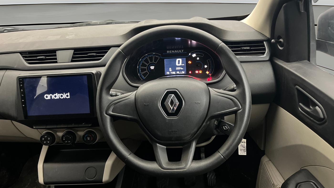 2023 Renault TRIBER RXL MT, Petrol, Manual, 3,942 km, Steering Wheel Close Up