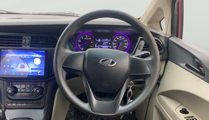 2018 Mahindra MARAZZO M4 7 STR, Diesel, Manual, 1,09,601 km, Steering Wheel Close Up