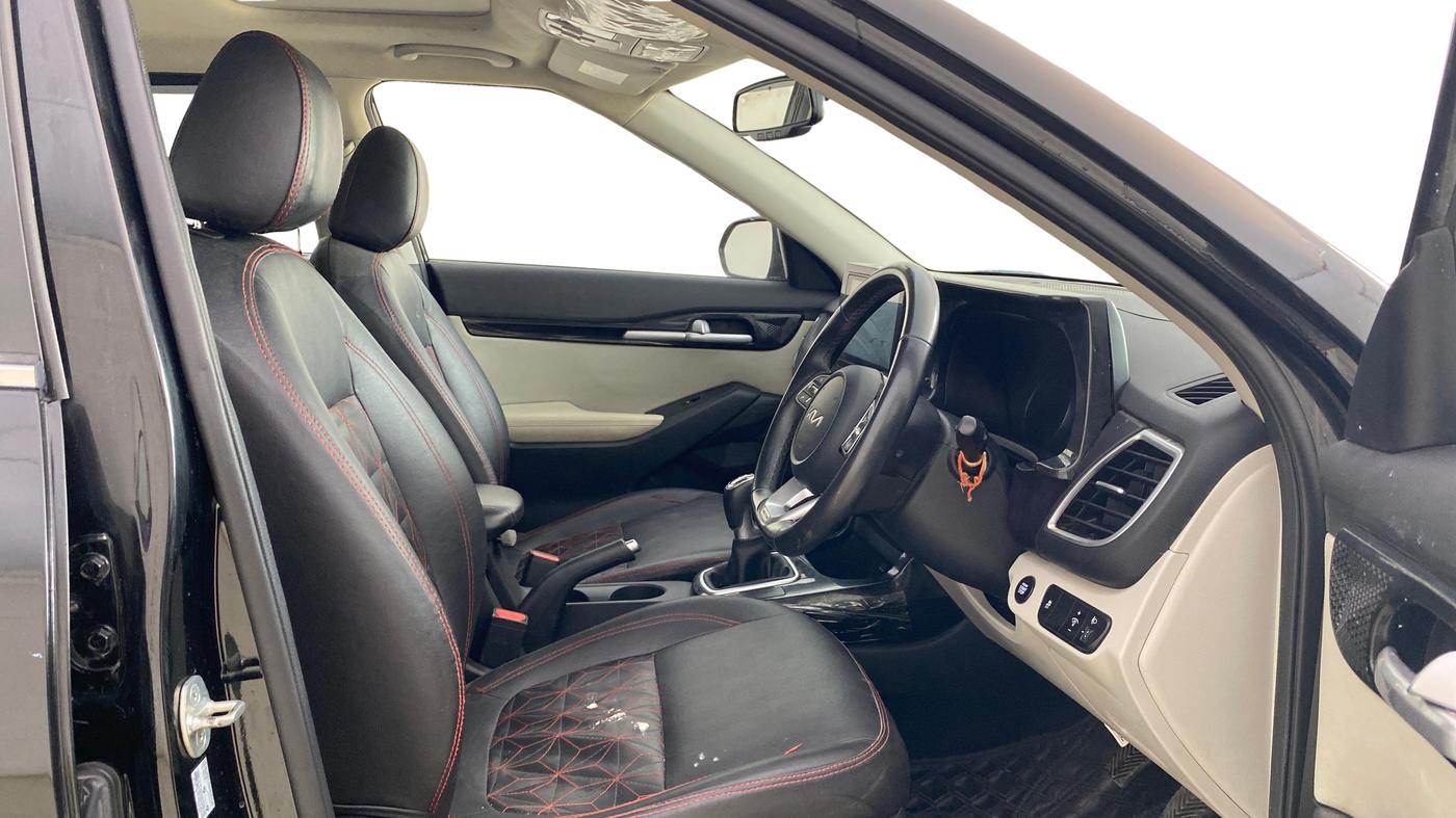 2021 KIA SELTOS HTX 1.5 PETROL, Petrol, Manual, 56,124 km, Right Side Front Door Cabin