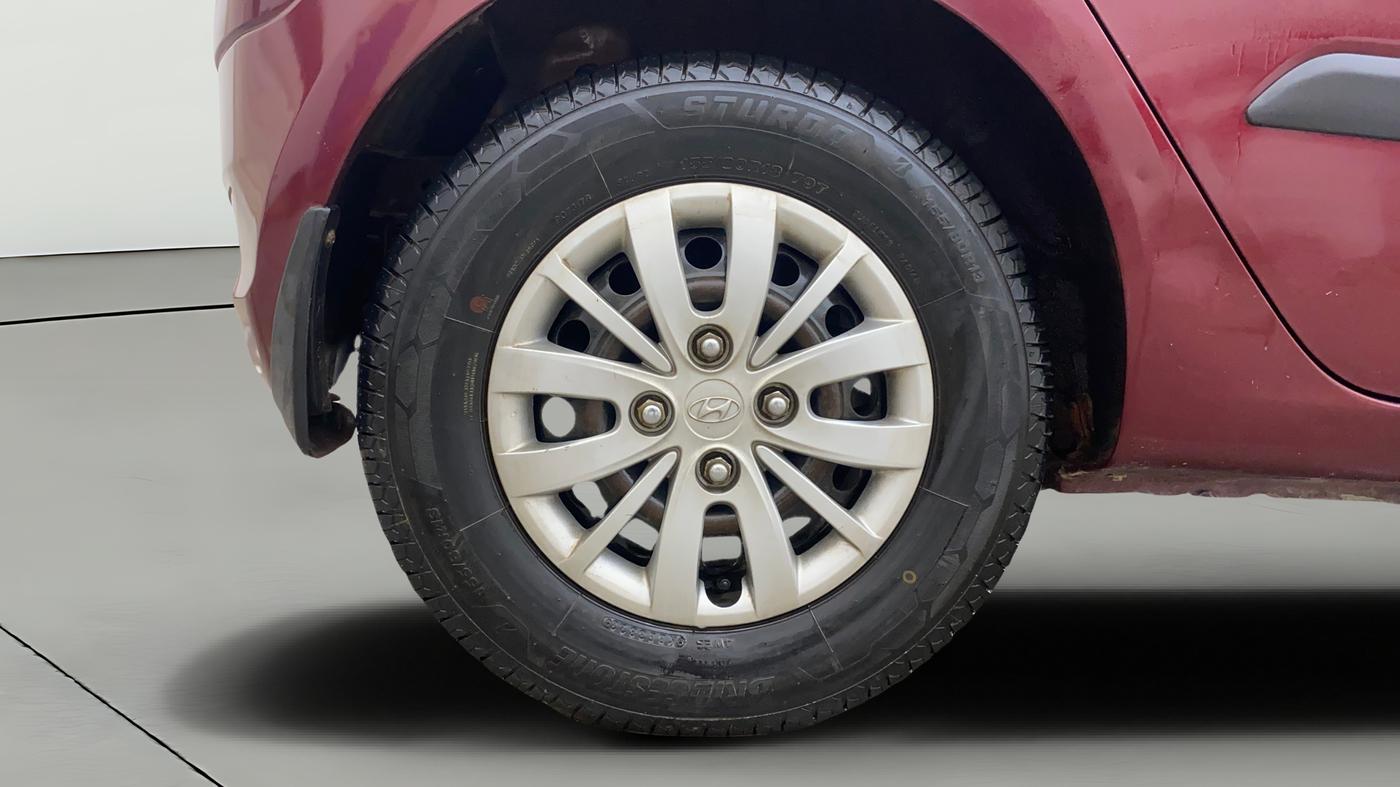 2015 Hyundai i10 SPORTZ 1.1, Petrol, Manual, 50,075 km, Right Rear Wheel
