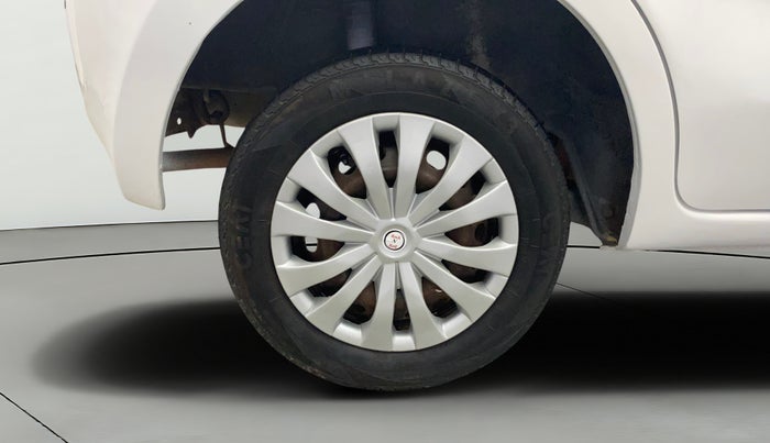 2016 Datsun Go T, Petrol, Manual, 1,25,922 km, Right Rear Wheel