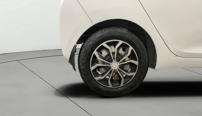 2018 Hyundai Eon ERA PLUS (O), Petrol, Manual, 1,02,088 km, Right Rear Wheel