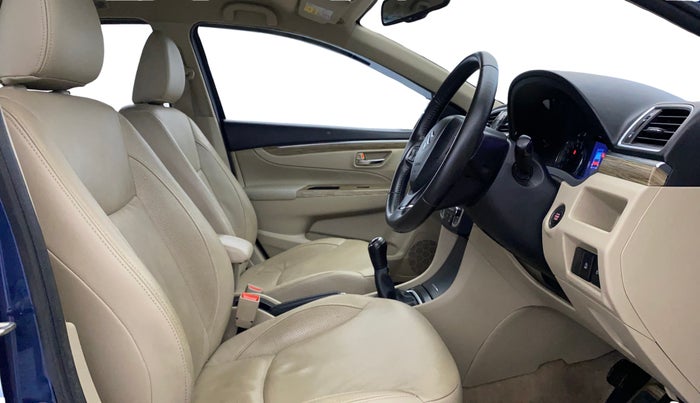 2018 Maruti Ciaz ALPHA 1.5 SHVS PETROL, Petrol, Manual, 59,593 km, Right Side Front Door Cabin