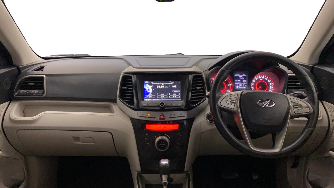2020 Mahindra XUV300 W8 1.5 DIESEL AMT, Diesel, Automatic, 91,617 km, Dashboard