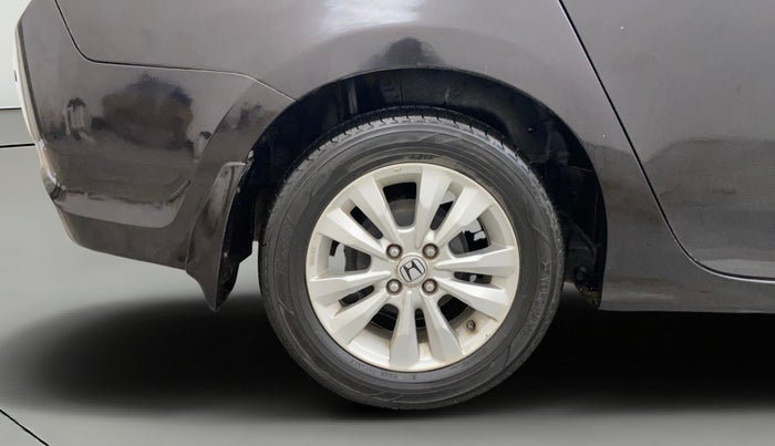 2013 Honda City 1.5L I-VTEC V MT SUNROOF, Petrol, Manual, 1,34,141 km, Right Rear Wheel