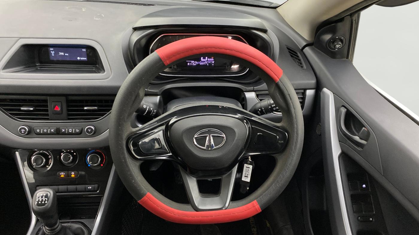 2022 Tata NEXON XM DIESEL, Diesel, Manual, 81,115 km, Steering Wheel Close Up