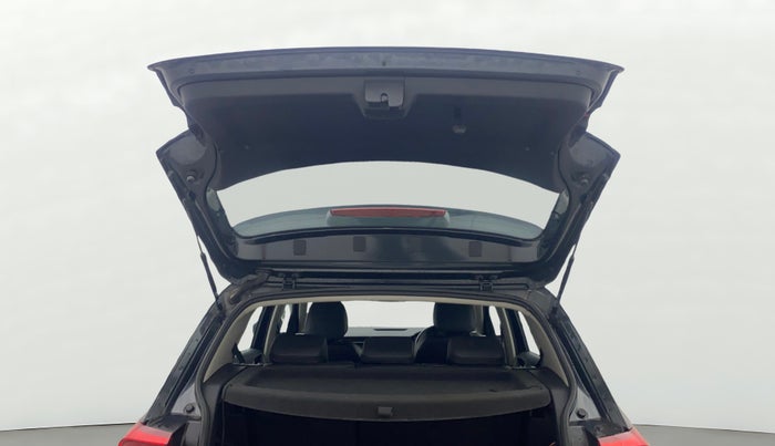 2022 Skoda KUSHAQ AMBITION 1.0L TSI MT, Petrol, Manual, 32,356 km, Boot Door Open