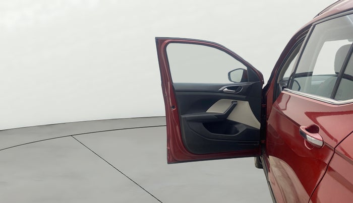 2022 Volkswagen TAIGUN TOPLINE 1.0 TSI AT, Petrol, Automatic, 44,181 km, LHS Front Door