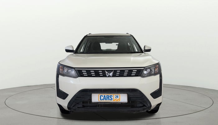 2023 Mahindra XUV300 W6 1.2 PETROL AMT, Petrol, Automatic, 39,599 km, Front