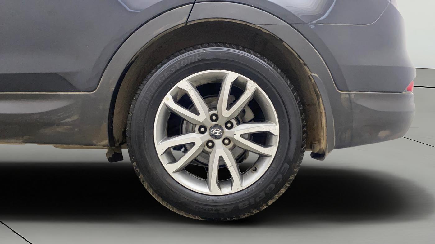 2015 Hyundai Santa Fe 4 WD AT, Diesel, Automatic, 67,536 km, Left Rear Wheel