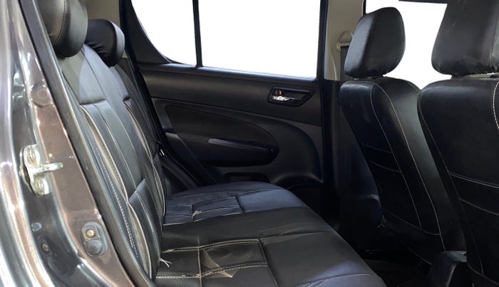 2015 Maruti Swift VXI, Petrol, Manual, 49,667 km, Right Side Rear Door Cabin