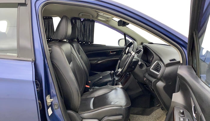 2018 Maruti S Cross ALPHA 1.3, Diesel, Manual, 94,576 km, Right Side Front Door Cabin