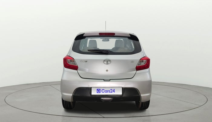 2018 Tata Tiago XZ PETROL, Petrol, Manual, 73,906 km, Back/Rear