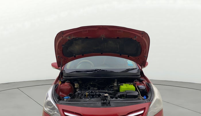 2015 Hyundai Verna FLUIDIC 4S 1.6 VTVT S(O), CNG, Manual, 1,04,380 km, Open Bonet