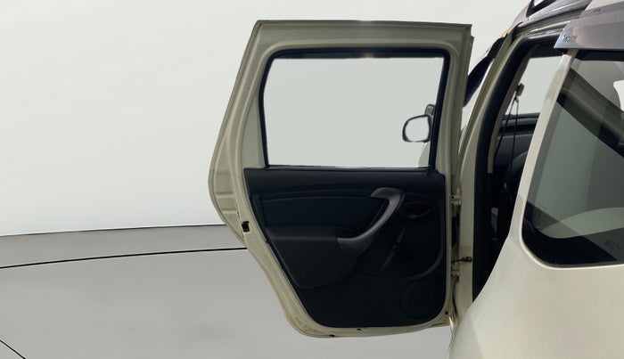 2014 Renault Duster 85 PS RXE DIESEL, Diesel, Manual, 75,390 km, LHS Rear Door