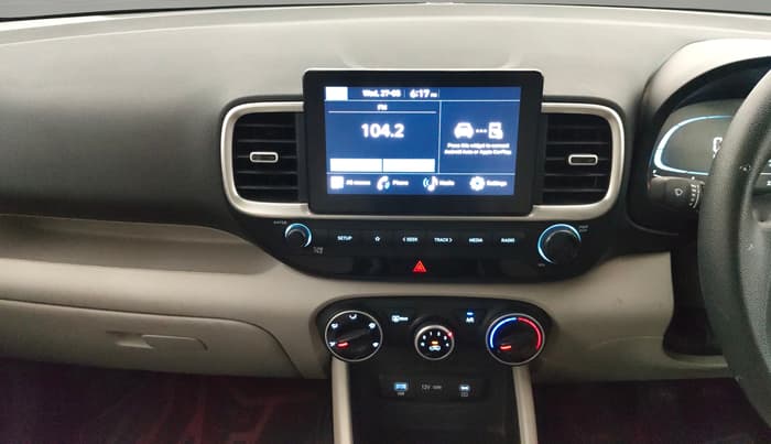 2024 Hyundai VENUE S(O) 1.2, Petrol, Manual, 23,423 km, Air Conditioner