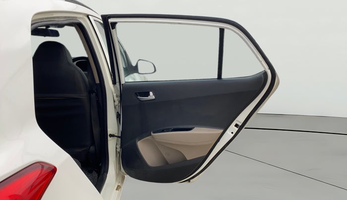 2018 Hyundai Grand i10 SPORTZ U2 1.2 CRDI, Diesel, Manual, 1,13,537 km, RHS Rear Door